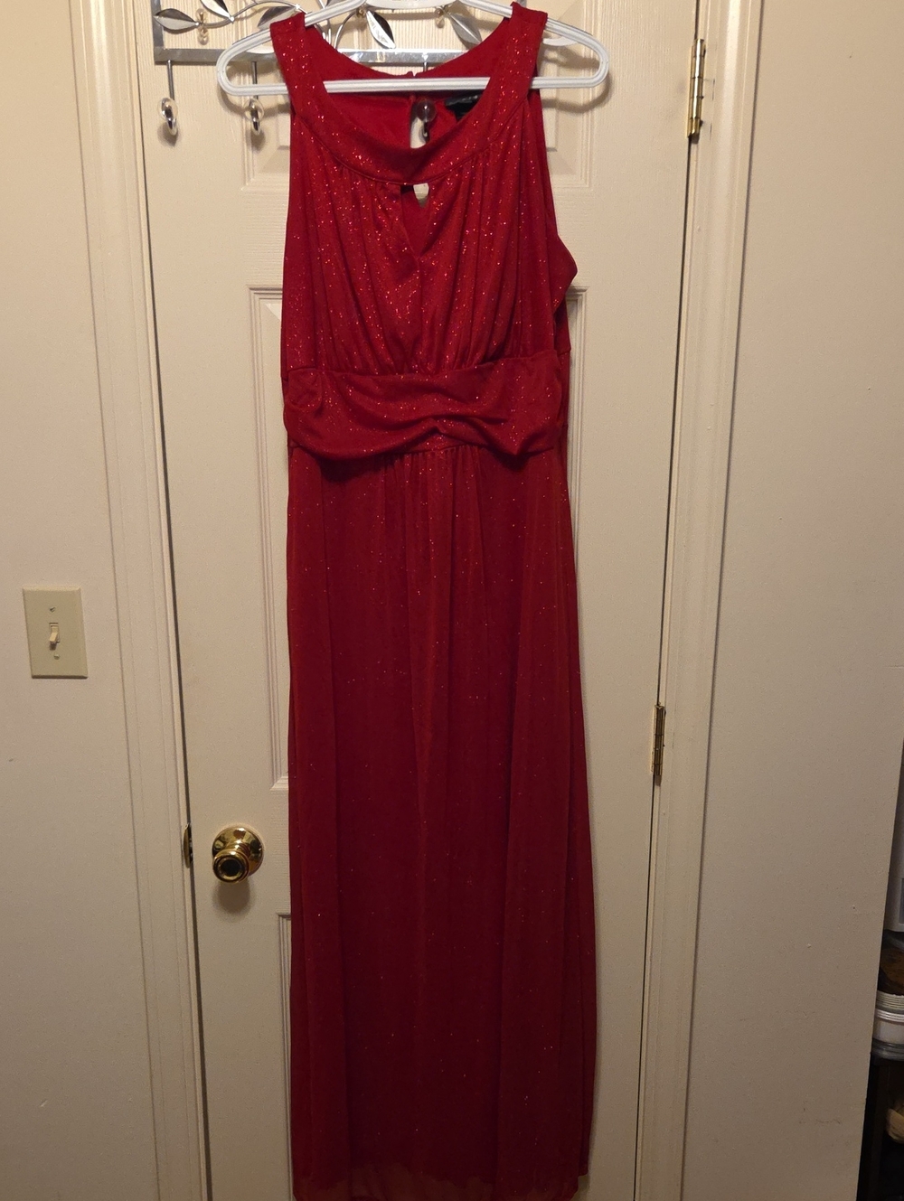 Enfocus Women - Red Sleeveless Glitter Maxi Gown